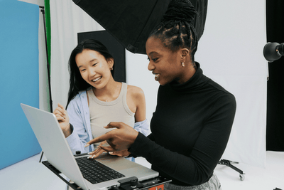 How to Match Your Tech Accessories with Your Style